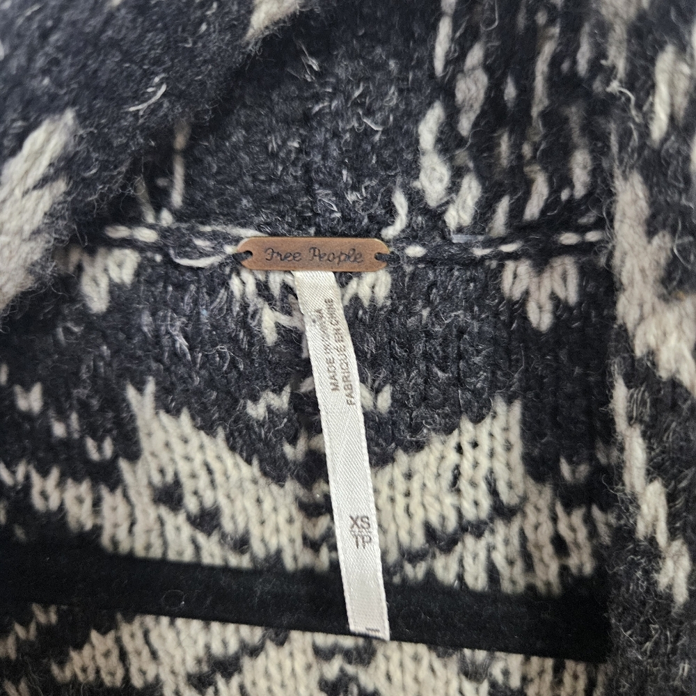 Free People Hidden Snowflake Oversize Cardigan XS Wool Boho - Picture 6 of 13